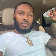 Jacqueline Pulliam (@moonp3)