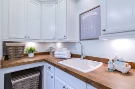 Both systems offer great solutions for bringing crisp white led light under cabinets and other hard to light areas. Six Stylish Recessed And Under Cabinet Led Fixtures Builder Magazine