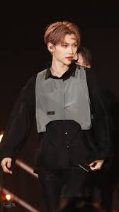 This article explains how to conserve battery life on airpods. Pin By Namjoon S Airpods On Stray Kids Felix Stray Kids Felix Crazy Kids