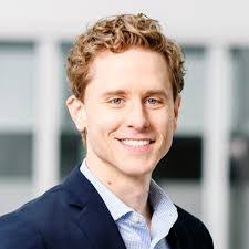 Ana Monroe's Instagram, Twitter & Facebook