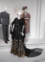 Meryl streep stars in this biopic on florence foster jenkins, an american socialite and amateur operatic soprano who was ridiculed for her lack of rhythm, pitch and and tone. Florence Foster Jenkins Meryl Streep Movie Costume Costume Design Movie Costumes Dream Costume