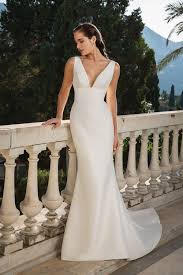 Justin Alexander 88071 Wedding Dress With A Fit And Flare Silhouette Mikado Fabric Fitted Wedding Dress Justin Alexander Wedding Dress Sleek Wedding Dress