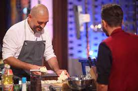 Masterchef (us) s02e01 audition 1. Ce CombinaÈ›ie De JuraÈ›i La Masterchef Pe Cine MizeazÄƒ Pro Tv In Noul Sezon Click Mobile