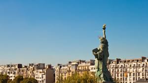 Het vrijheidsbeeld in new york is misschien wel een van de beroemdste beelden ter wereld. Het Vrijheidsbeeld In Parijs Wetime Reizen En Vakantie
