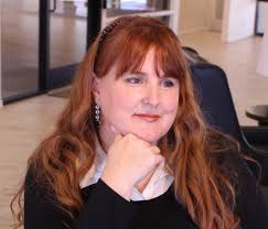 Angela Ladd's Instagram, Twitter & Facebook