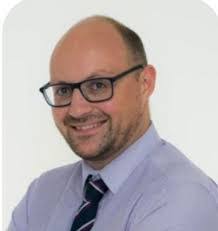 Dominic Hill's Instagram, Twitter & Facebook