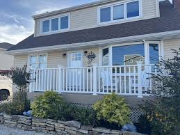 Everything you need! Fri-Fri rental! June weeks,July 11-25 and Aug weekend  avail