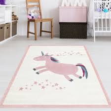 Constanze ist nicht mehr von ihrem teppich herunter zu bekommen. Madchen Teppich Einhorn Teppich4kids