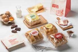 Ciri khas lauw bakery terletak pada jenis rotinya yang padat, makanya makan satu bungkus saja sudah bisa mengenyangkan perut kamu. Wah Kopi Kenangan Rilis Menu Roti Jadul Patut Dicoba