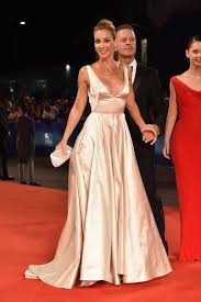 Pin On Red Carpet Rosa caracciolo жена рокко сиффреди #rocco siffredi. pin on red carpet