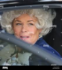 Elizabeth robson hi-res stock photography and images