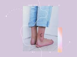 Dec 01, 2020 · sarah kim, a tattoo artist at body art & soul tattoo in brooklyn, ny, says that there isn't just one meaning behind a crescent moon tattoo. The Coolest Crescent Moon Tattoos And What They Mean