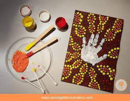 Indigenous art is the artwork created by the indigenous people (the traditional people) who come from the land. Q Tip Dot Paintings Aboriginal Inspired Art For Kids Taming Little Monsters