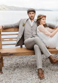 Bei einer einladung zu einer hochzeitsfeier stellt sich umgehend die frage bei einem so festlichen anlass ist ein anzug zur hochzeit pflicht, auch wenn kein dresscode auf der. Digel Vintage Hochzeits Anzug Robin Casamento Descolado Noivo Roupa Noivo