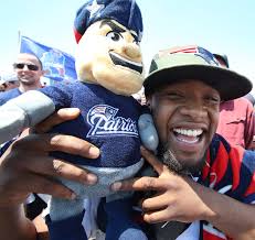 Tom Brady fans stand by their man at Foxborough rally