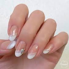 7 maneiras de fazer unhas francesinhas. Unhas Francesinhas