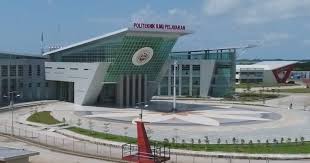 Menjadi sekolah terunggul dalam prestasi akademis, non akademis, religi dan budaya. Sipencatar Program Studi Politeknik Ilmu Pelayaran Makassar