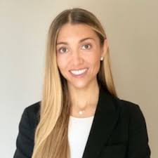 Kelly Tyson's Instagram, Twitter & Facebook