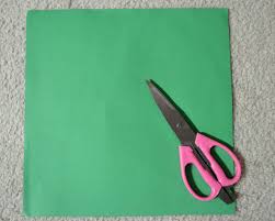 Start with one palm and split it down the side to make two equal pieces. How To Make A Palm Cross Out Of Paper For Palm Sunday