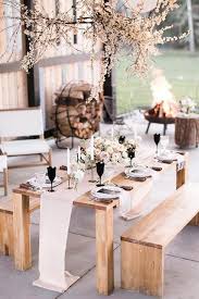 33 Modern Wedding Decor Ideas Wedding Forward Winter Table Setting Outdoor Dinner Table Dinner Table Setting