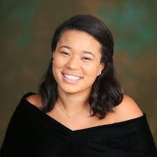 Madeline Baxter's Instagram, Twitter & Facebook