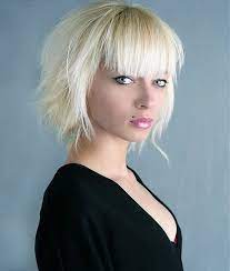 Sehr Kurze Haarschnitte Mit Pony Fur Frauen Frauen Haarschnitte Kurze Haarschnitt Kurz Bob Frisur Kinnlange Haare Frisuren