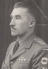 WW2 German, Soviet, Allied militaria, uniforms, awards, weapons history.  War relics forum