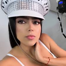 𝗔𝗹𝗲𝘅 𝗟𝗶𝗮𝗻