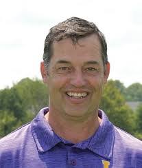 Andrew Moats's Instagram, Twitter & Facebook