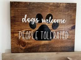 Rustikale Hauptdekor Hundeliebhaber Geschenk Hund Dekor Willkommensschild Hundeschilder Hundeliebhaber Rustic Home Decor Dog Decor Rustic House Diy Signs