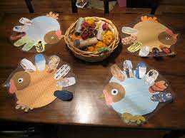 Kids Make Placemats For Thanksgiving Thanksgiving Preschool Thanksgiving Placemats Thanksgiving Kids