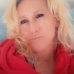 Melinda Hofer's Instagram, Twitter & Facebook