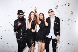 Kate spade was an iconic american fashion designer who often mixed black and white with. The Beauty Of A Black White Themed Party Pico Party Rentals