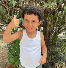 1.85 m (6 ft 1 in) playing position(s): Karim Benzema Family Baby Mama Kids Siblings Parents Afalona