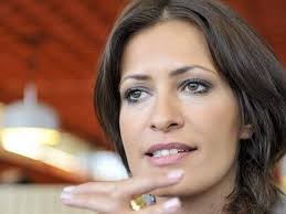 Zwischendurch arbeitete er auch als maskenbildner in weimar und als schauspieler am oldenburgischen staatstheater. Doris Golpashin Und Klaas Heufer Umlauf Bekommen Ein Kind Stars Vienna At