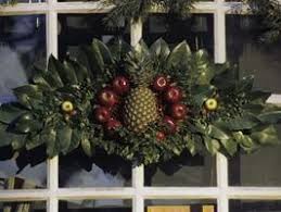 See more ideas about colonial christmas, primitive christmas, prim christmas. Merry And Bright Colonial Christmas Williamsburg Christmas Country Christmas Decorations Colonial Williamsburg Christmas