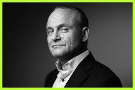 Autumn Snider's Instagram, Twitter & Facebook