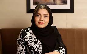 (عکس) جشن تولد فوق لاکچری آزاده زارعی، بازیگر سریال آوای باران با دیزاین خاص و جذاب بادکنک های طلایی و تم رنگی سبز