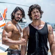Pin On Vidyut Jammwal A K A Vidyut Jamwal