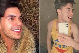 Alireza Fazeli-Monfared. 20 anni. Iraniano. Omosessuale. Riceve  un'esenzione dal servizio militare a causa delle sue “depravazioni  sessuali“. Il documento viene trovato dalla sua famiglia, che scopre così  la sua omosessualità. Alireza è