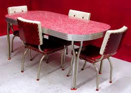 retro table and chairs for your