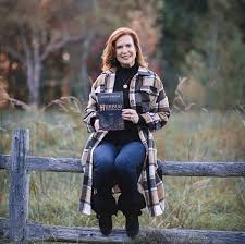 Amazon.com: Humbug: Scrooge Before the Ghosts: 9781637558041: Sarah Whelan:  Books