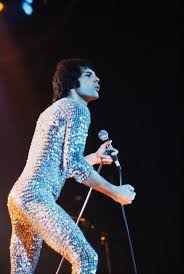 Pin By Sky Plotner On Qween Queen Freddie Mercury Freddie Mercury Mercury