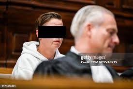 227 Sisters Heidi Photos & High Res Pictures