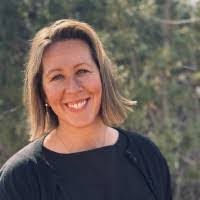 Liliana Warr's Instagram, Twitter & Facebook