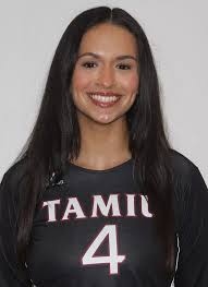 Daniela Sandoval's Instagram, Twitter & Facebook