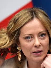 صور عارية مفبركة لميلوني وشخصيات بارزة تشعل الجدل حول الإباحية  الانتقامية في إيطاليا - مونت كارلو الدولية  MCD