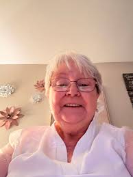 Diamond painting community and friends