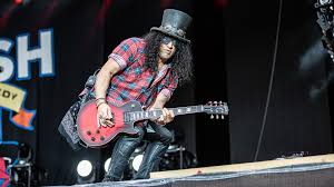 Both his parents worked in the entertainment business, his. Slash Kundigt Neue Musik Mit Guns N Roses Und Myles Kennedy An