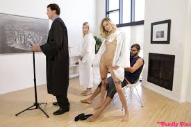 Wet Haley Reed begging for more in this S1-E4 photo gallery stills